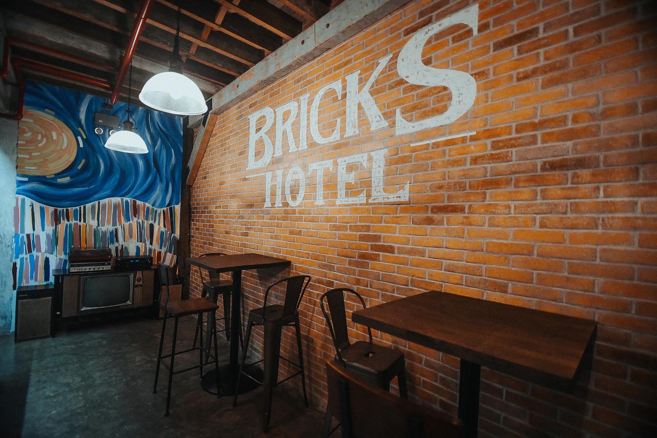 The Bricks Hotel Dumaguete City Exterior photo